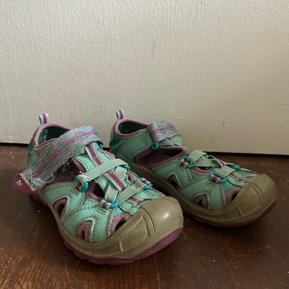 Kids Merrell Outdoor Adventure Sandals - Green and Pink size 2